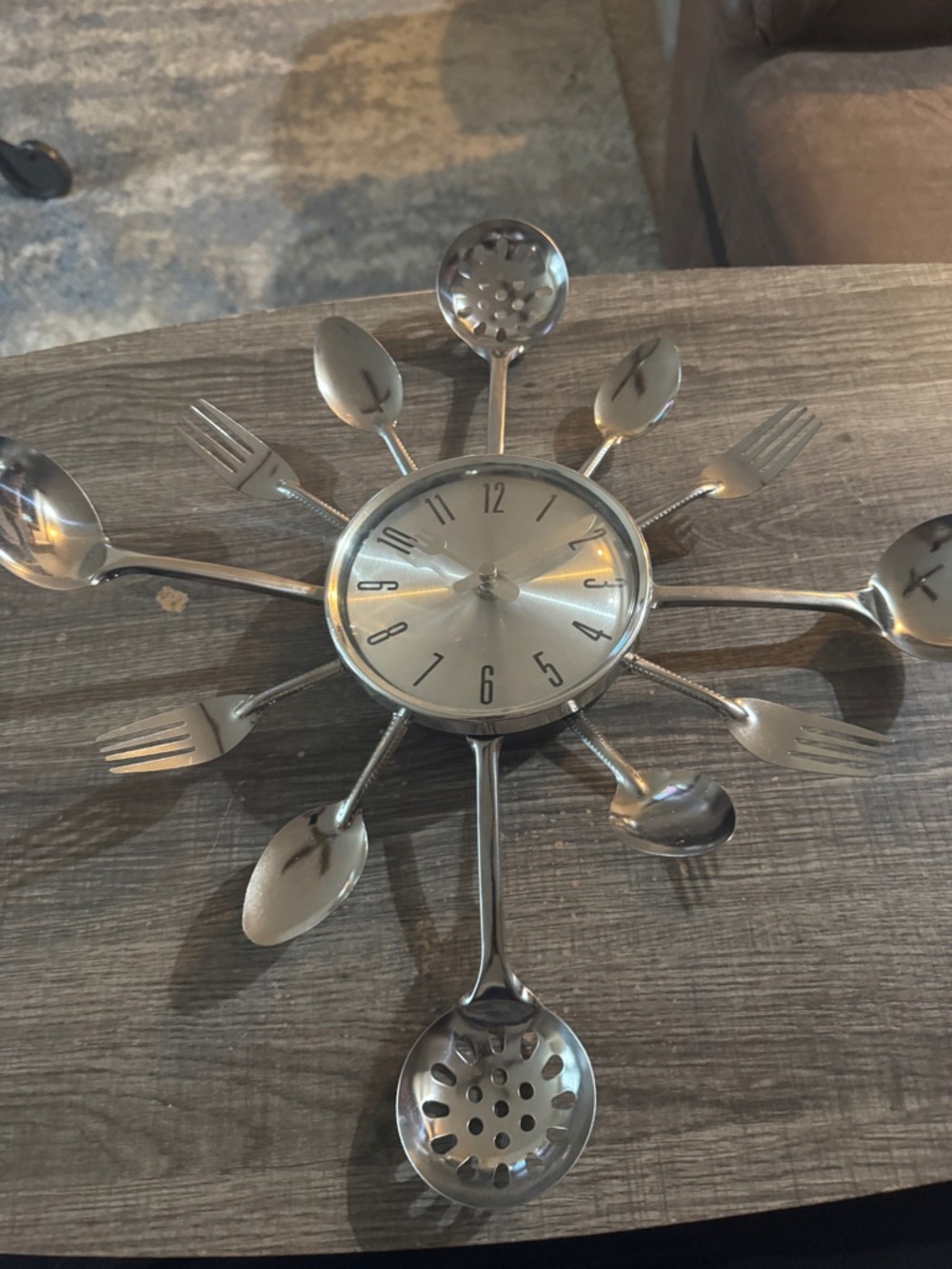 Silver Cutlery Wall Clock - Modern Kitchen Decor